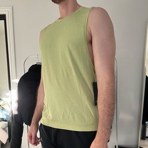 Lululemon Metal Vent 2.0 Tank